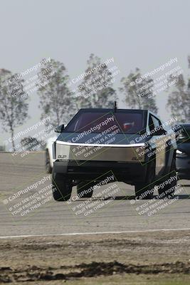 media/Jan-28-2024-Speed Ventures (Sun) [[34a1a56de7]]/Tesla Corsa B/Session 3 (Offramp Exit)/